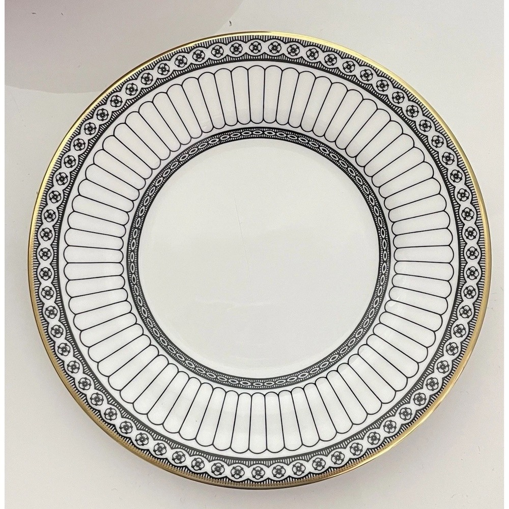 Wedgwood Colonnade Saucer plate W4340 Black White Gold